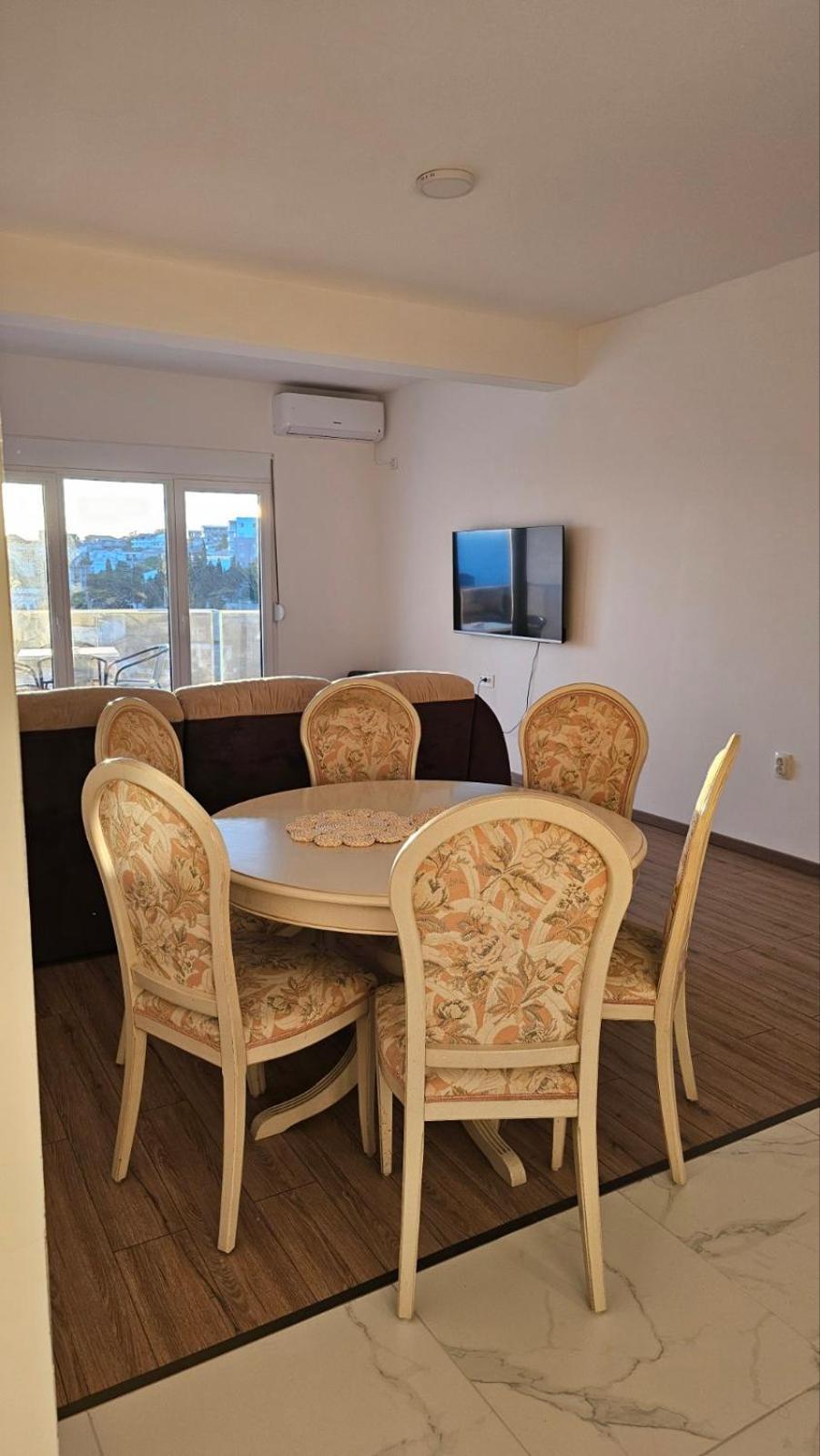 Apartment Radoman